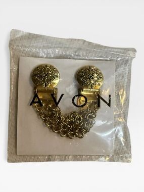 Vintage Avon Clothing or Scarf Clip Featuring a Scroll Motif